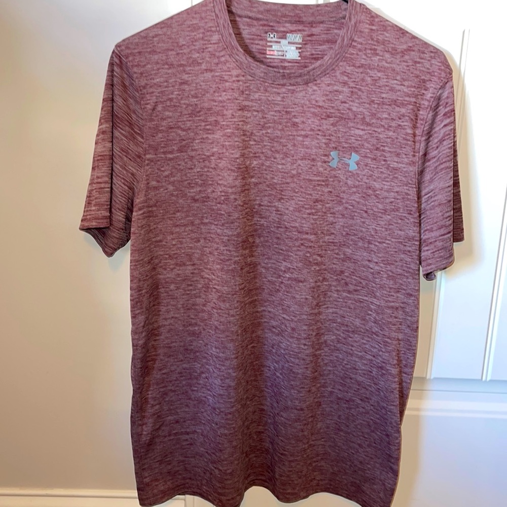 Perfect Used Condition Men’s Medium Under Armour Heat Gear Loose Fit Tee